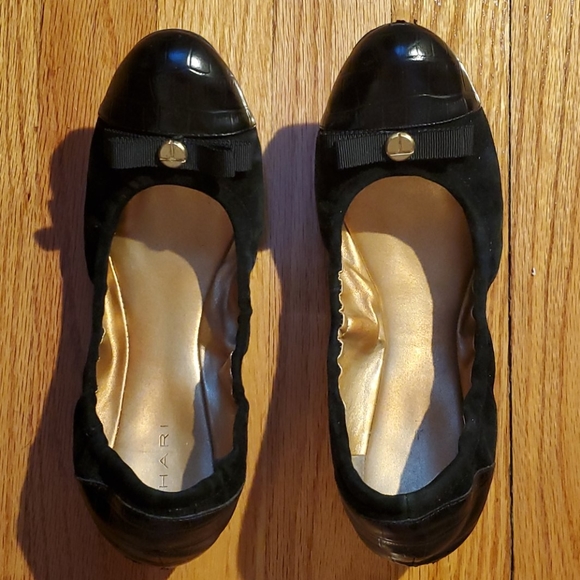 Tahari Gibson Ballet flats - Picture 2 of 12